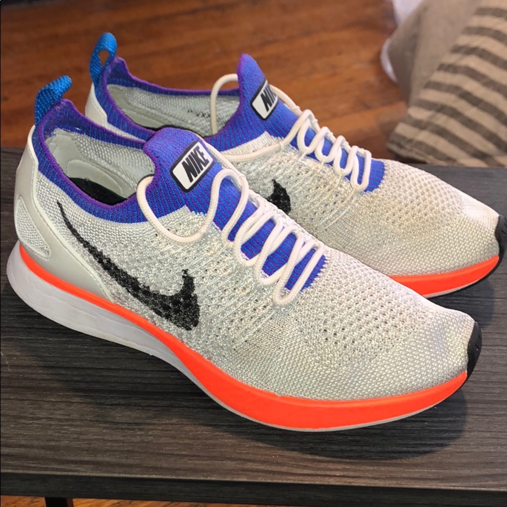 Air Zoom Mariah Flyknit Racer 'Hyper Crimson'